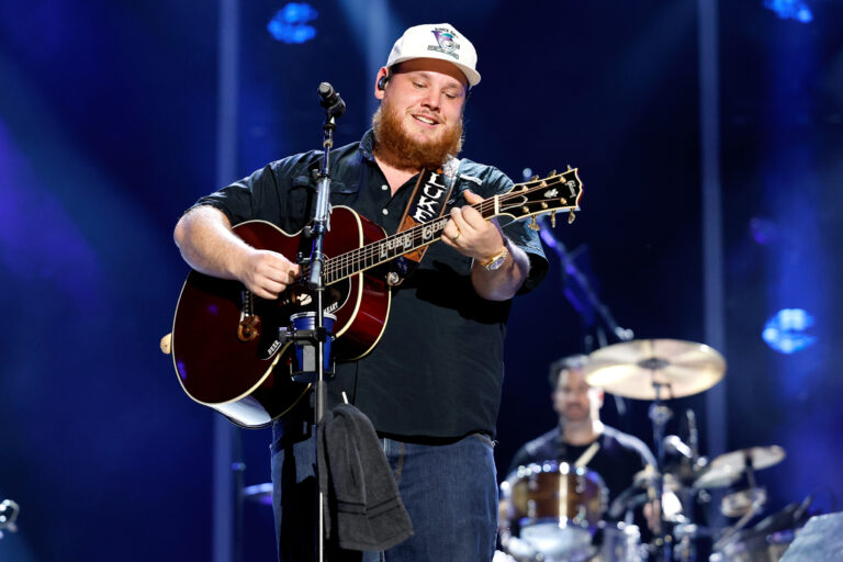 Get Ready for the 2025 Luke Combs Tour Dates, Tickets, and More!